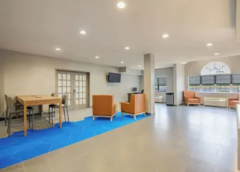 Microtel Inn & Suites by Wyndham Anderson/Clemson hotel thumbnail 6