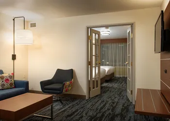 Holiday Inn Express Hotel & Suites Wausau by IHG hotel thumbnail 2