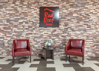 Red Roof Inn La Marque hotel thumbnail 2