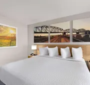 Days Inn by Wyndham Carlisle hotel detail image 3