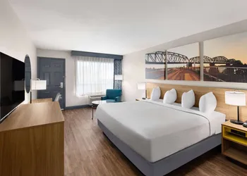 Days Inn by Wyndham Carlisle hotel thumbnail 7