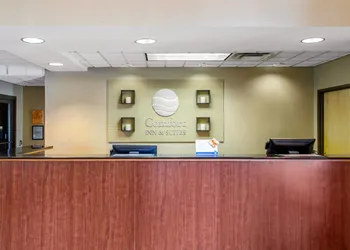 Comfort Inn & Suites Biloxi - D'Iberville hotel thumbnail 2
