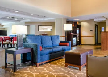 Comfort Inn & Suites Biloxi - D'Iberville hotel thumbnail 4