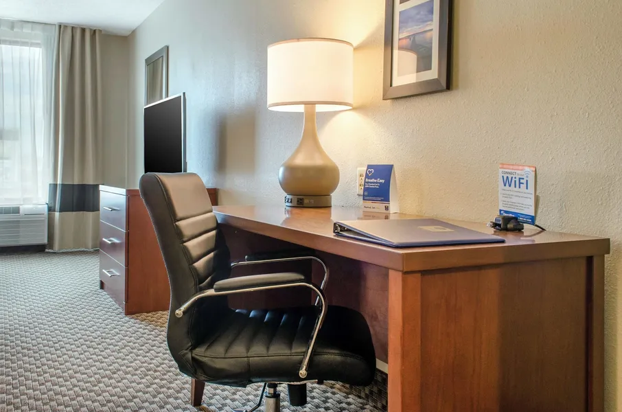Comfort Inn & Suites Biloxi - D'Iberville hotel detail image 6