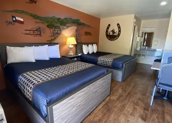 Americas Best Value Inn The Legends Inn hotel thumbnail 6