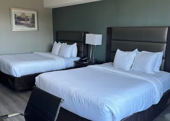 Port Hope Inn hotel thumbnail 3