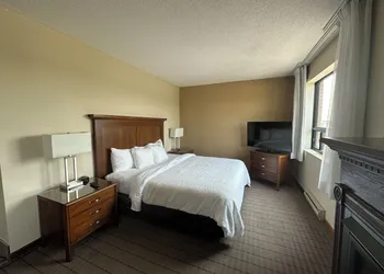 Port Hope Inn hotel thumbnail 5