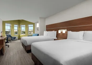 Holiday Inn Express Hotel & Suites Marina - State Beach Area by IHG hotel thumbnail 8