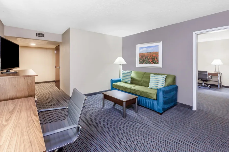 Holiday Inn Hotel & Suites Oklahoma City North by IHG hotel detail image 6
