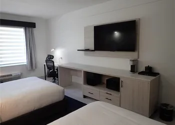 Blue – A Modern Hotel, an Ascend Collection Hotel hotel thumbnail 6