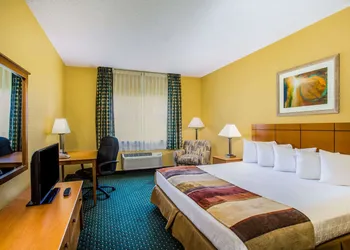 Baymont by Wyndham Helena hotel thumbnail 4