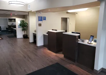 Comfort Inn & Suites Red Deer hotel thumbnail 7
