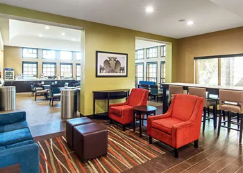 Comfort Suites NW Dallas Near Love Field hotel thumbnail 4