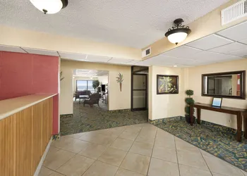 Days Inn by Wyndham Daytona Oceanfront hotel thumbnail 2