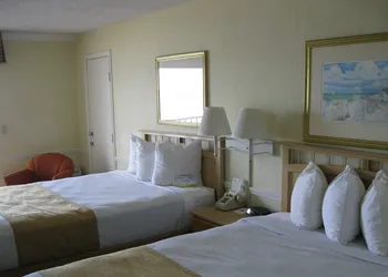 Days Inn by Wyndham Daytona Oceanfront hotel thumbnail 5