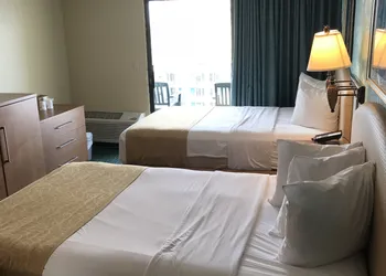 Days Inn by Wyndham Daytona Oceanfront hotel thumbnail 7