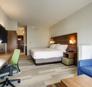 Holiday Inn Express & Suites Aurora - Naperville by IHG hotel detail image 4
