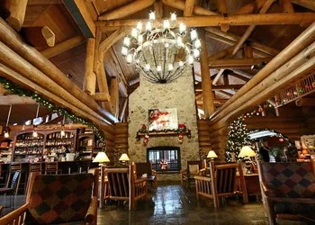 Le Grand Lodge Mont-Tremblant hotel thumbnail 4