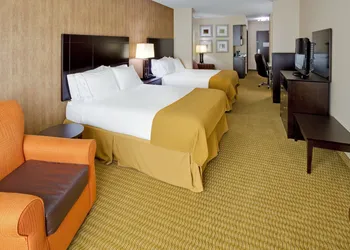 Holiday Inn Express Hotel & Suites Lebanon by IHG hotel thumbnail 7