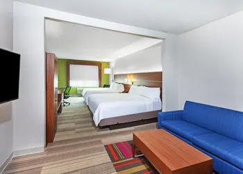 Holiday Inn Express Hotel & Suites Orange by IHG hotel thumbnail 6
