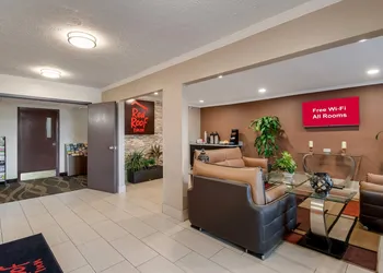 Red Roof Inn Dahlgren - Naval Base hotel thumbnail 3