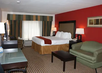 Holiday Inn Express Hotel & Suites Livingston by IHG hotel thumbnail 2