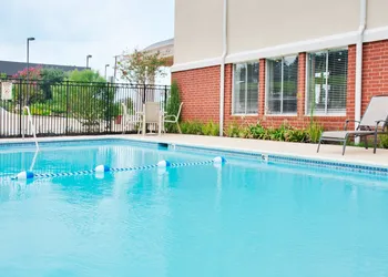 Holiday Inn Express Hotel & Suites Livingston by IHG hotel thumbnail 7