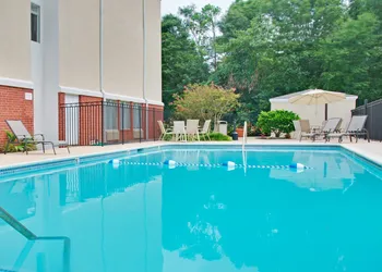 Holiday Inn Express Hotel & Suites Livingston by IHG hotel thumbnail 8