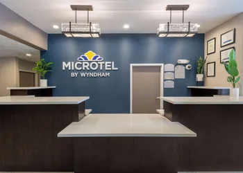 Microtel Inn & Suites by Wyndham Tracy hotel thumbnail 2