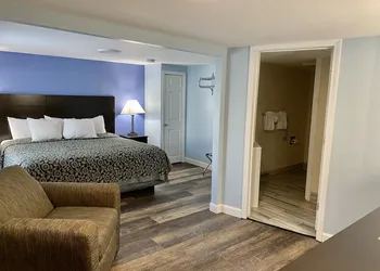 Beacon Inn and Suites hotel thumbnail 5