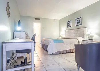 Carriage House Resort Motel hotel thumbnail 3