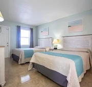 Carriage House Resort Motel hotel detail image 4