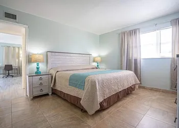 Carriage House Resort Motel hotel thumbnail 6