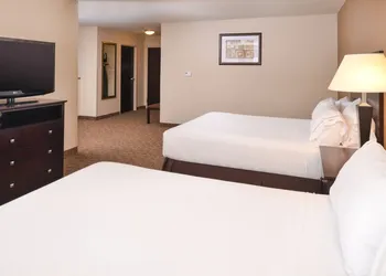 Holiday Inn Express & Suites Wheeling by IHG hotel thumbnail 7