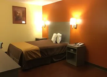 Rodeway Inn Moriarty hotel thumbnail 6