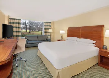 Hilton Stamford Hotel & Executive Meeting Center hotel thumbnail 8