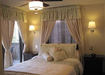 The North Shore Inn hotel thumbnail 6