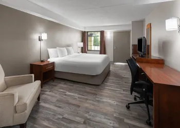 Days Inn by Wyndham Dumfries Quantico hotel thumbnail 6