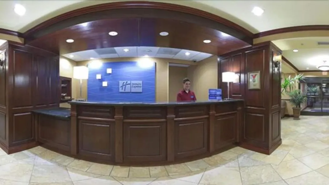 Holiday Inn Express & Suites Bloomington by IHG hotel detail image 2