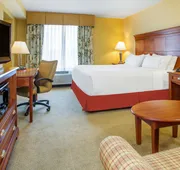 Holiday Inn Express & Suites Bloomington by IHG hotel detail image 5