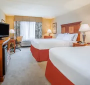 Holiday Inn Express & Suites Bloomington by IHG hotel detail image 7