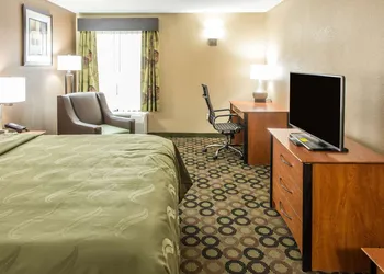 Quality Inn & Suites Columbus West - Hilliard hotel thumbnail 7