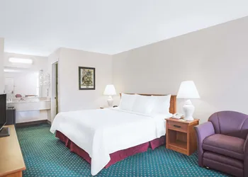 Days Inn by Wyndham Wytheville hotel thumbnail 4