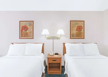 Days Inn by Wyndham Wytheville hotel thumbnail 6