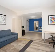 Holiday Inn Express & Suites Phoenix - Glendale Sports Dist by IHG hotel detail image 5