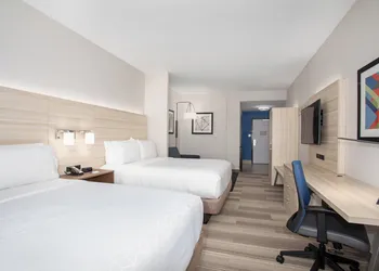 Holiday Inn Express & Suites Phoenix - Glendale Sports Dist by IHG hotel thumbnail 6
