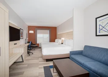 Holiday Inn Express & Suites Phoenix - Glendale Sports Dist by IHG hotel thumbnail 7