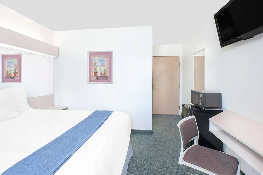 Microtel Inn by Wyndham Broken Bow hotel detail image 6