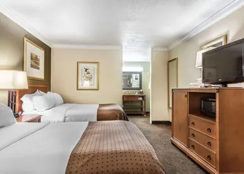 Clarion Inn Morgan City hotel thumbnail 6