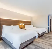 Holiday Inn Express & Suites Eau Claire North by IHG hotel detail image 7